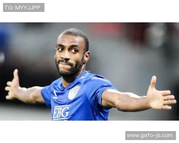 罗姓足球明星的传奇之路与霸气风范展现无遗