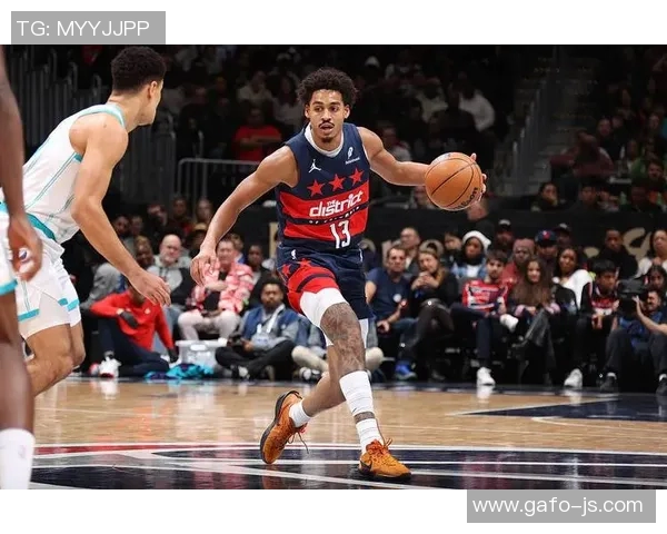 乔丹普尔在NBA赛场的崛起与挑战：从新秀到明星的成长之路